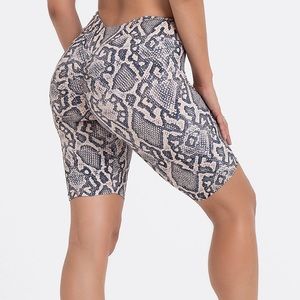 LiCi fit shorts